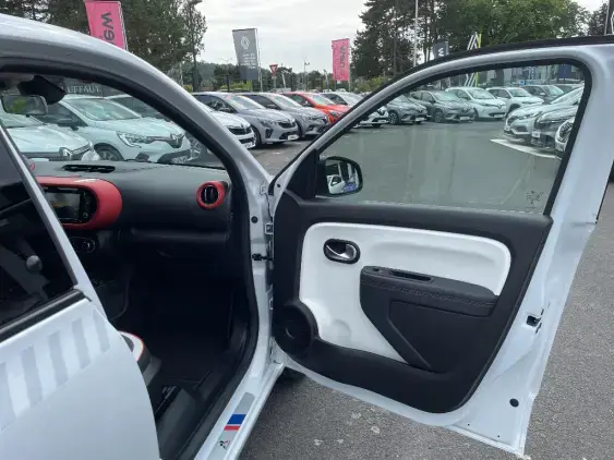 RENAULT TWINGO III - voiture d'occasion - Photo 19