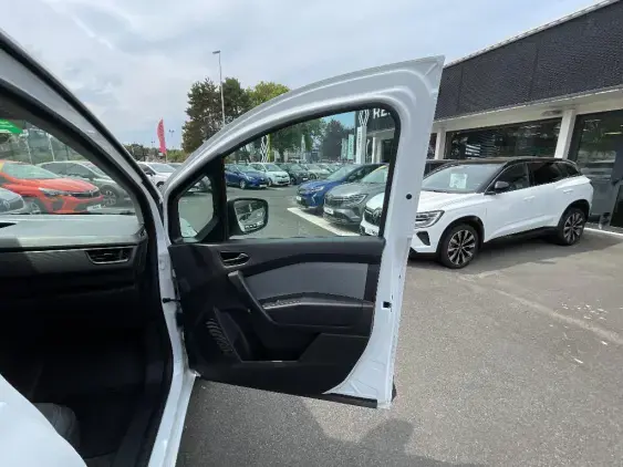 RENAULT KANGOO III - voiture d'occasion - Photo 17