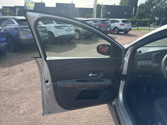 DACIA SANDERO III - voiture d'occasion - Photo 18