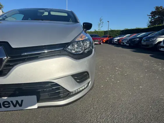 RENAULT CLIO IV - voiture d'occasion - Photo 21