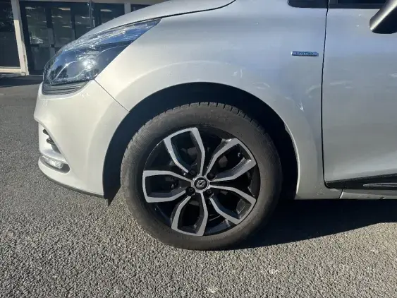 RENAULT CLIO IV - voiture d'occasion - Photo 22
