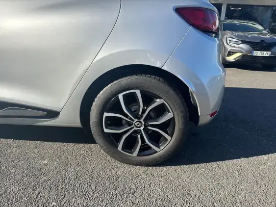 RENAULT CLIO IV - voiture d'occasion - Photo 23