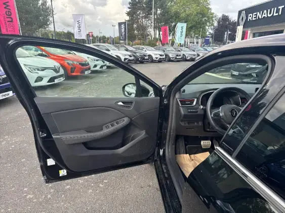 RENAULT CLIO V - voiture d'occasion - Photo 19