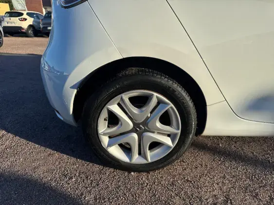 RENAULT ZOE - voiture d'occasion - Photo 22