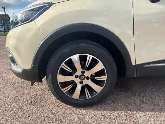 RENAULT CAPTUR - voiture d'occasion - Photo 21