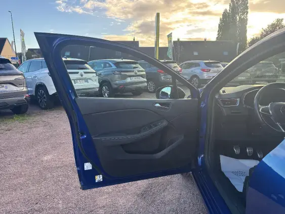 RENAULT CLIO V - voiture d'occasion - Photo 18