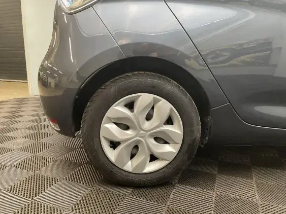 RENAULT ZOE - voiture d'occasion - Photo 24