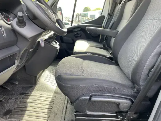 RENAULT MASTER FG III - voiture d'occasion - Photo 18