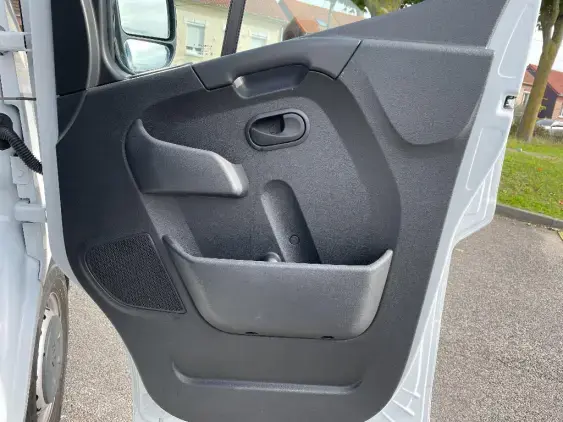 RENAULT MASTER FG III - voiture d'occasion - Photo 20