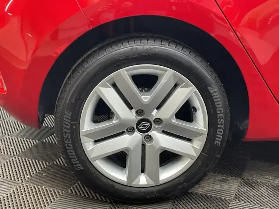 RENAULT CLIO V - voiture d'occasion - Photo 25