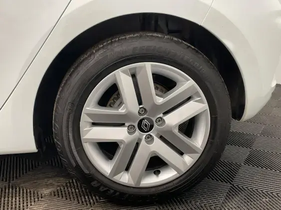 RENAULT CLIO V - voiture d'occasion - Photo 24