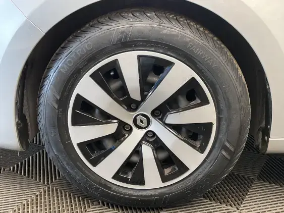 RENAULT CLIO V - voiture d'occasion - Photo 22