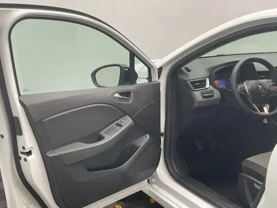 RENAULT CLIO V - voiture d'occasion - Photo 19