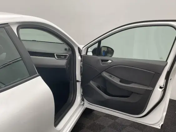 RENAULT CLIO V - voiture d'occasion - Photo 20