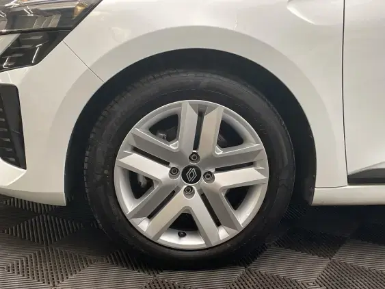 RENAULT CLIO V - voiture d'occasion - Photo 23