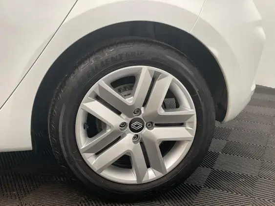 RENAULT CLIO V - voiture d'occasion - Photo 24