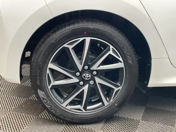 TOYOTA YARIS IV - voiture d'occasion - Photo 22