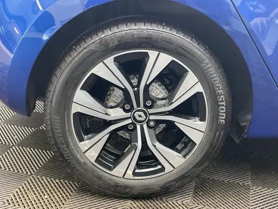 RENAULT CLIO V - voiture d'occasion - Photo 25