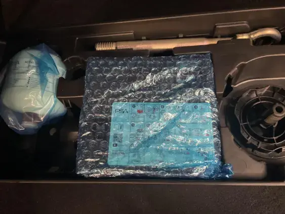 PEUGEOT 3008 II - voiture d'occasion - Photo 17