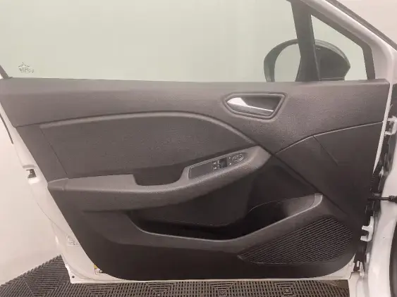 RENAULT CLIO V - voiture d'occasion - Photo 19