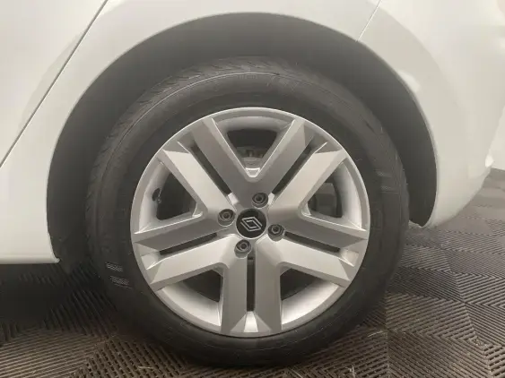 RENAULT CLIO V - voiture d'occasion - Photo 24