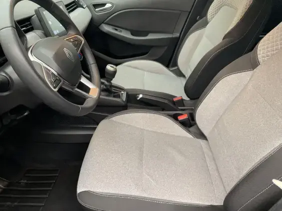 RENAULT CLIO V - voiture d'occasion - Photo 18