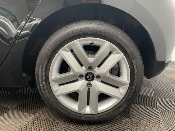 RENAULT CLIO V - voiture d'occasion - Photo 24