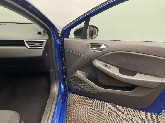 RENAULT CLIO V - voiture d'occasion - Photo 19