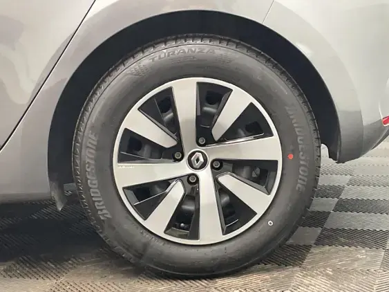 RENAULT CLIO V - voiture d'occasion - Photo 23