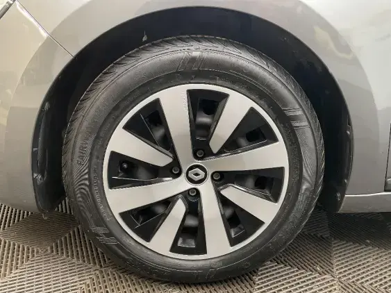 RENAULT CLIO V - voiture d'occasion - Photo 23