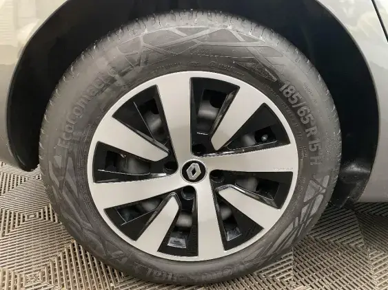 RENAULT CLIO V - voiture d'occasion - Photo 25