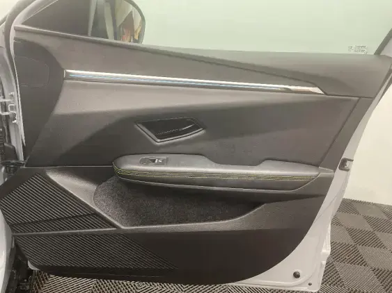 RENAULT MEGANE V - voiture d'occasion - Photo 20