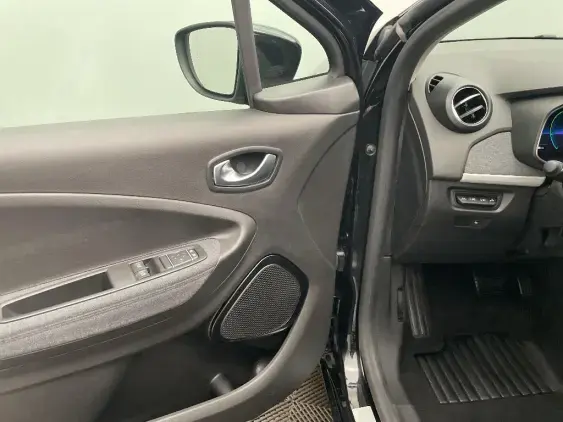 RENAULT ZOE - voiture d'occasion - Photo 19