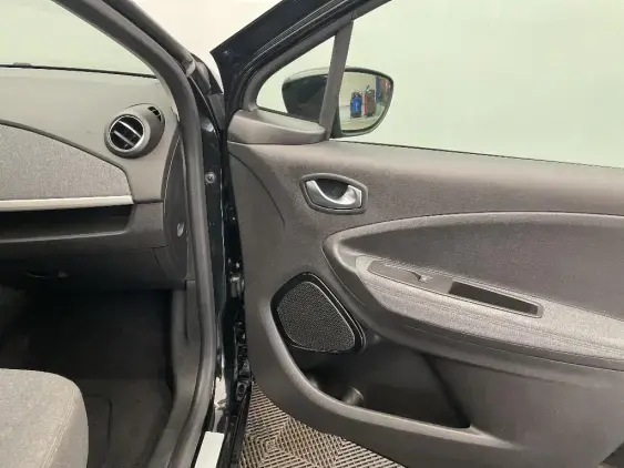 RENAULT ZOE - voiture d'occasion - Photo 20