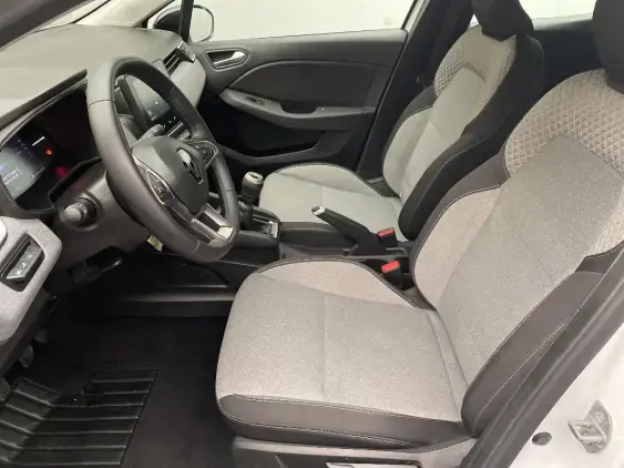 RENAULT CLIO V - voiture d'occasion - Photo 18