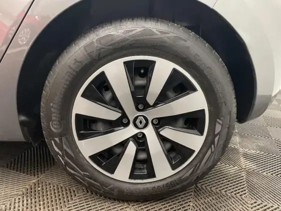 RENAULT CLIO V - voiture d'occasion - Photo 24