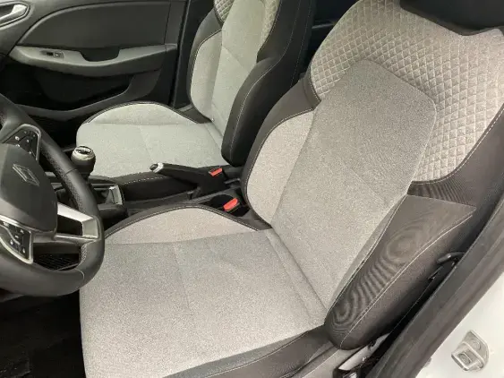 RENAULT CLIO V - voiture d'occasion - Photo 17