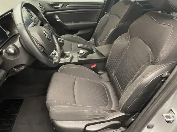 RENAULT MEGANE IV - voiture d'occasion - Photo 18