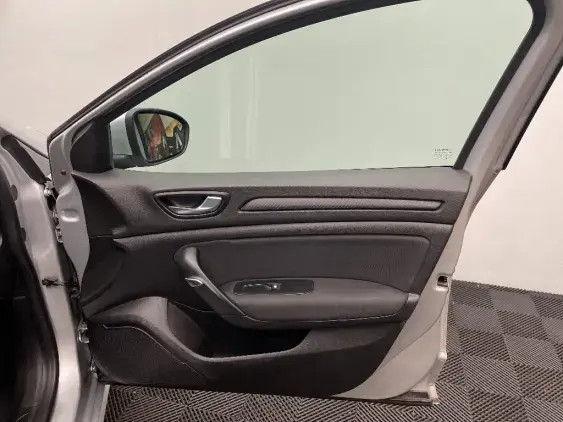 RENAULT MEGANE IV - voiture d'occasion - Photo 20