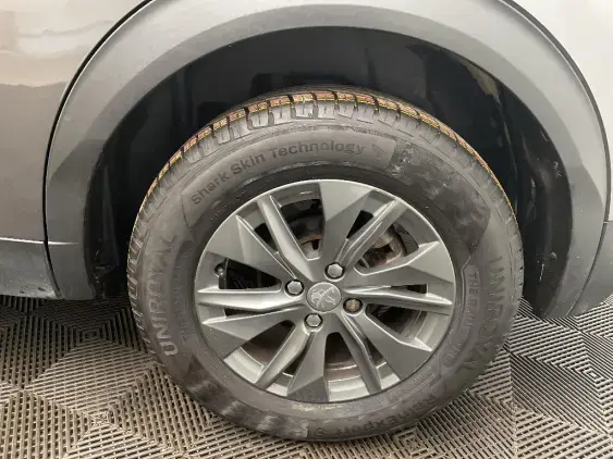 PEUGEOT 2008 II - voiture d'occasion - Photo 22