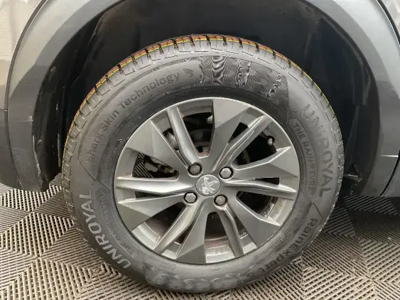 PEUGEOT 2008 II - voiture d'occasion - Photo 23