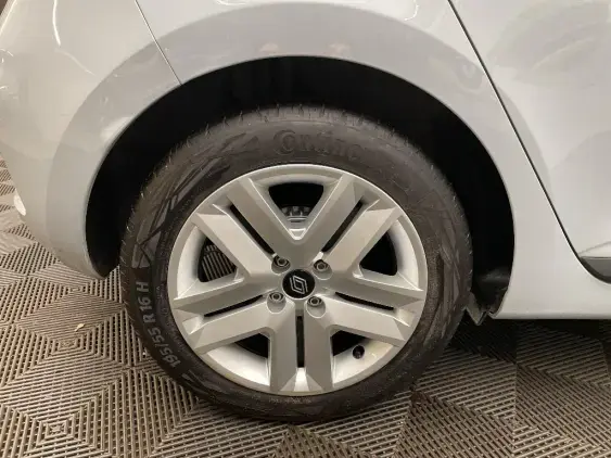 RENAULT CLIO V - voiture d'occasion - Photo 25