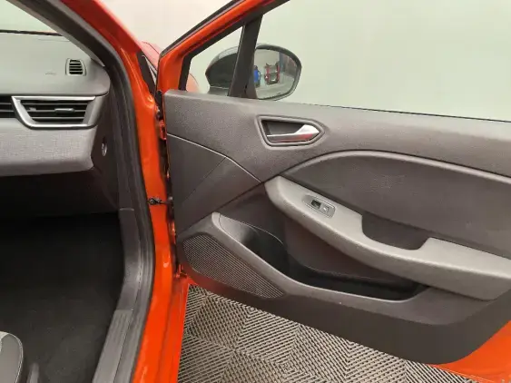 RENAULT CLIO V - voiture d'occasion - Photo 20