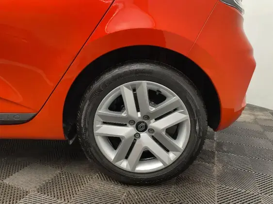 RENAULT CLIO V - voiture d'occasion - Photo 24