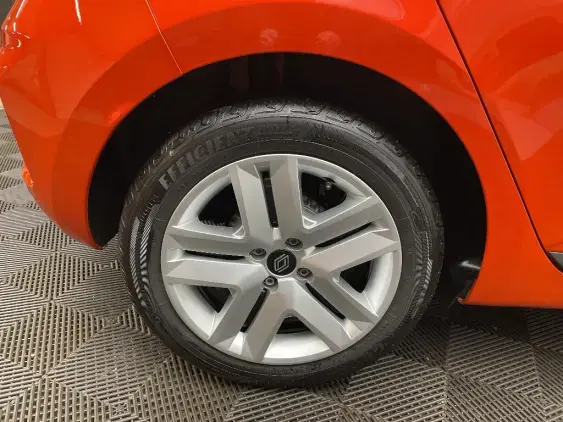 RENAULT CLIO V - voiture d'occasion - Photo 25