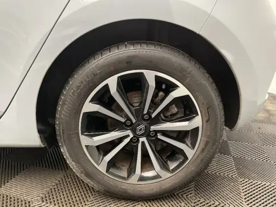 RENAULT CLIO V - voiture d'occasion - Photo 24