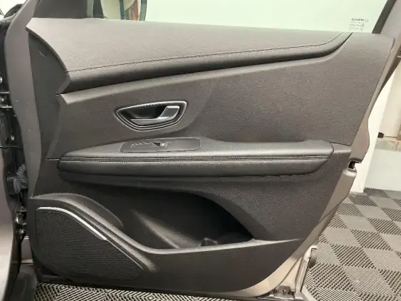 RENAULT SCENIC IV - voiture d'occasion - Photo 20