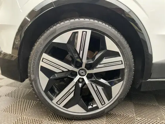 RENAULT MEGANE V - voiture d'occasion - Photo 25