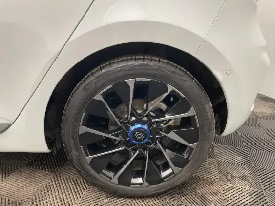 RENAULT CLIO V - voiture d'occasion - Photo 24