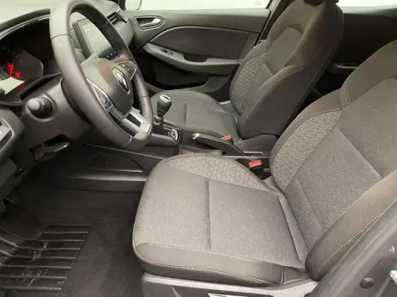 RENAULT CLIO V - voiture d'occasion - Photo 18